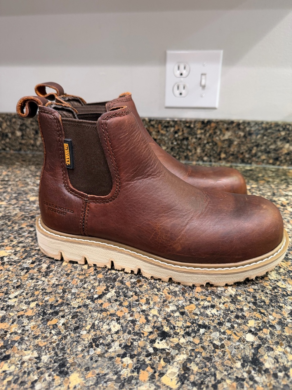 Ladies dewalt work boots 7.5 Chelsea Boot in Chestnut Brown with Cream Sole